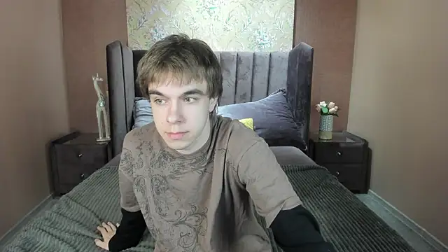 Snapshot of DaveBevy chatting on June 2026 07:26:02 PM DaveBevy online show from June 2026 07:26:02 PM