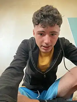 denysio69 online show from April 2026 07:54:01 AM