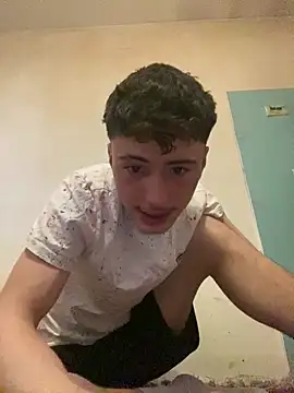 denysio69 online show from April 2026 04:13:02 PM