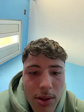 denysio69 online show from April 2026 09:47:02 AM