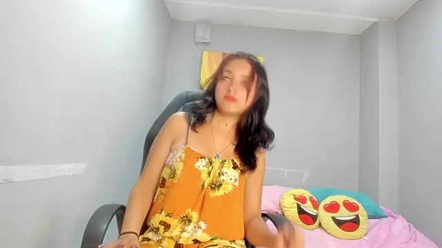 viollet saens online show from April 2026 07:40:01 PM