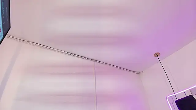 scarlett turner  online show from April 2026 01:17:02 PM