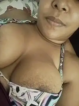 kimberlly25 online show from April 2026 11:39:02 AM