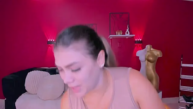 Sofia Velvetx online show from May 2026 01:09:01 PM