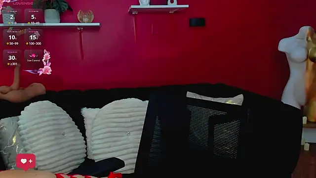 Sofia Velvetx online show from April 2026 01:56:02 PM