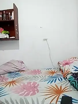 Snapshot of Natasha_and_zoe_ chatting on April 2026 05:27:02 PM Natasha and zoe online show from April 2026 05:27:02 PM