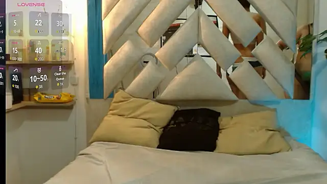 Natasha and zoe  online show from June 2026 01:10:01 PM