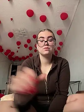 MissAuroraX online show from April 2026 10:42:02 AM