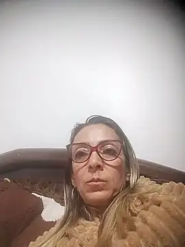 AlanaBrunetteX X online show from May 2026 07:24:02 PM