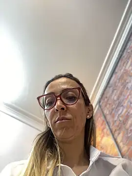 AlanaBrunetteX X online show from May 2026 10:13:02 PM