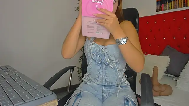 emily  dee online show from May 2026 12:52:01 PM