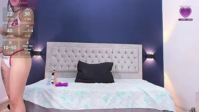 Snapshot of annie__rouse chatting on April 2026 02:07:02 PM annie rouse online show from April 2026 02:07:02 PM