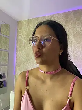 Snapshot of babylexi18 chatting on August 2026 03:16:01 AM babylexi18 online show from August 2026 03:16:01 AM