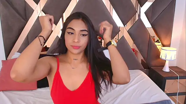 Snapshot of SaraStevenn chatting on April 2026 06:32:02 PM SaraStevenn online show from April 2026 06:32:02 PM