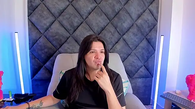 MatthewDavis  online show from April 2026 11:39:01 AM