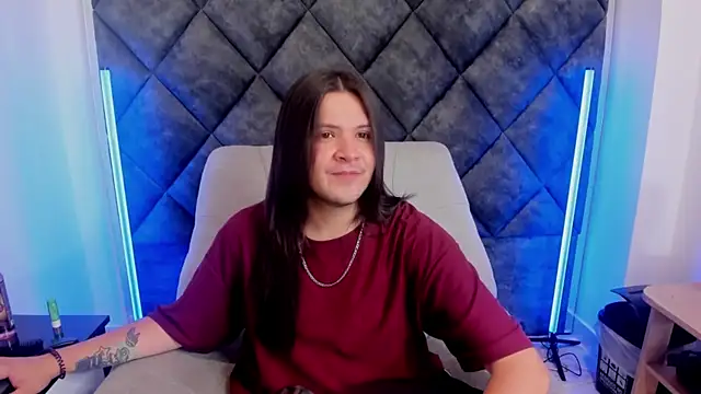 Snapshot of MatthewDavis_ chatting on April 2026 11:38:01 AM MatthewDavis online show from April 2026 11:38:01 AM