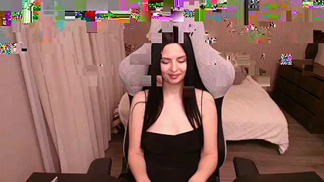 Snapshot of EvaSmeet chatting on June 2026 08:47:01 PM EvaSmeet online show from June 2026 08:47:01 PM