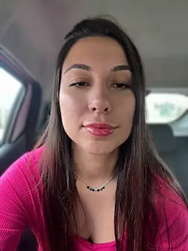 Carolzinhalux69 online show from June 2026 05:41:01 PM