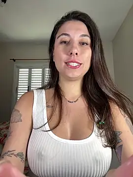 Snapshot of Carolzinhalux69 chatting on May 2026 04:37:01 PM Carolzinhalux69 online show from May 2026 04:37:01 PM
