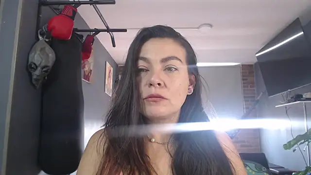 Snapshot of _bonnie_and_clyde chatting on April 2026 08:13:02 PM bonnie and clyde online show from April 2026 08:13:02 PM