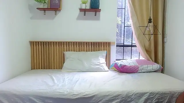 Snapshot of _bonnie_and_clyde chatting on April 2026 08:56:01 PM bonnie and clyde online show from April 2026 08:56:01 PM