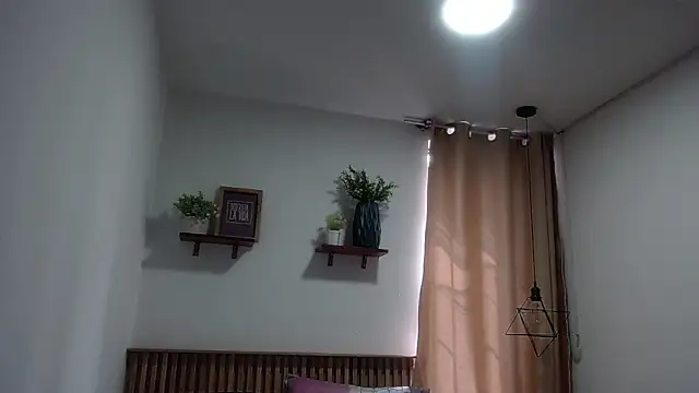 Snapshot of _bonnie_and_clyde chatting on April 2026 02:11:01 PM bonnie and clyde online show from April 2026 02:11:01 PM