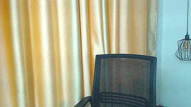 Snapshot of _bonnie_and_clyde chatting on April 2026 07:15:02 PM bonnie and clyde online show from April 2026 07:15:02 PM