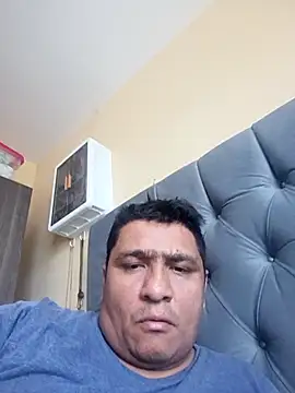 luis20212 online show from April 2026 04:41:01 PM