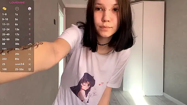 Snapshot of AmeliaMiotii chatting on April 2026 10:11:01 AM AmeliaMiotii online show from April 2026 10:11:01 AM