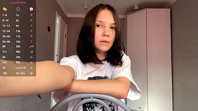 Snapshot of AmeliaMiotii chatting on April 2026 10:06:01 AM AmeliaMiotii online show from April 2026 10:06:01 AM