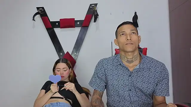 Snapshot of Hana_and_Zeta2026 chatting on April 2026 12:12:02 PM Hana and Zeta2026 online show from April 2026 12:12:02 PM