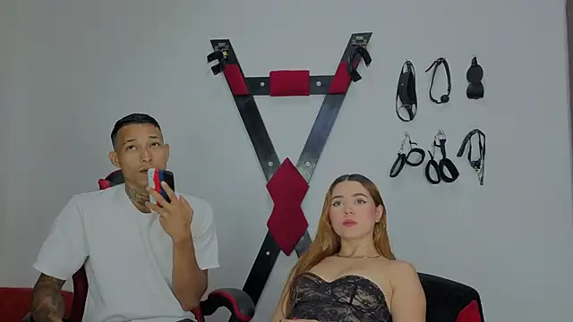 Snapshot of Hana_and_Zeta2026 chatting on March 2026 12:40:01 PM Hana and Zeta2026 online show from March 2026 12:40:01 PM