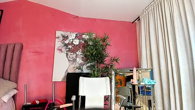 LexyNova  online show from April 2026 07:17:02 PM