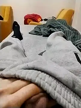 y2561 online show from March 2026 10:45:01 PM