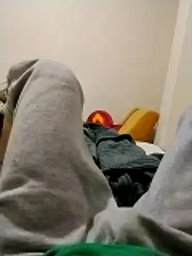 y2561 online show from April 2026 09:32:01 PM