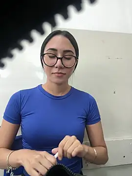 Snapshot of juliacosta chatting on April 2026 01:52:02 PM juliacosta online show from April 2026 01:52:02 PM