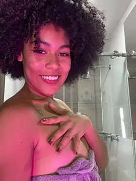 Snapshot of baddie_delaylaa chatting on April 2026 07:29:04 PM baddie delaylaa online show from April 2026 07:29:04 PM