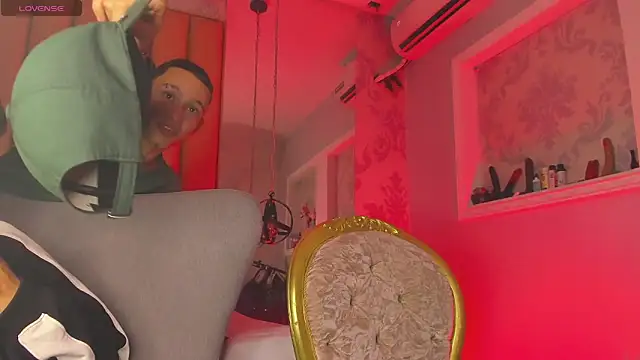 MaicolSmiith  online show from April 2026 12:51:02 AM