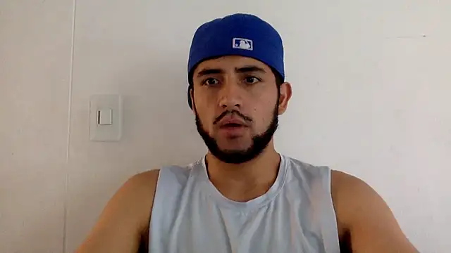 Snapshot of derek_smiith chatting on June 2026 06:50:01 PM derek smiith online show from June 2026 06:50:01 PM