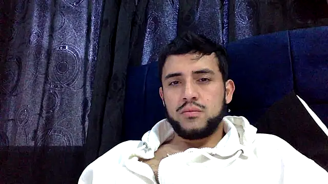 Snapshot of derek_smiith chatting on June 2026 10:00:02 PM derek smiith online show from June 2026 10:00:02 PM