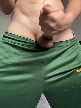 joaodopicao777 online show from April 2026 07:48:01 PM