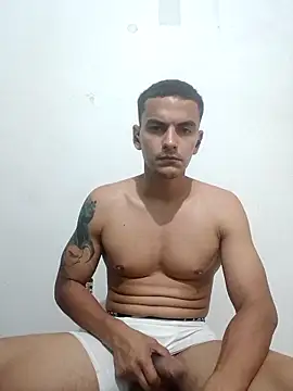 Snapshot of Heartsarm chatting on April 2026 11:22:02 PM Heartsarm online show from April 2026 11:22:02 PM