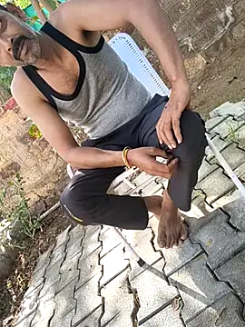 yogii20 online show from March 2026 03:30:02 AM