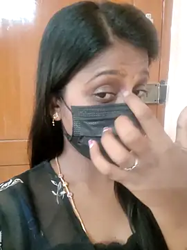 Snapshot of Tamil_Hot_Thara chatting on April 2026 06:26:01 AM Tamil Hot Thara online show from April 2026 06:26:01 AM