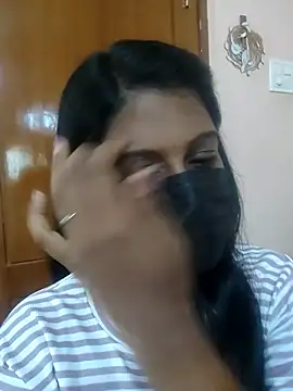 Snapshot of Tamil_Hot_Thara chatting on April 2026 07:15:01 AM Tamil Hot Thara online show from April 2026 07:15:01 AM