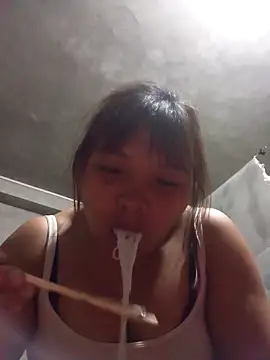 Emm-a- online show from April 2026 05:05:01 PM