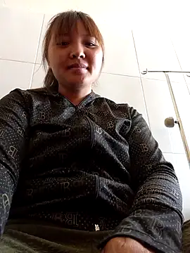 Emm-a- online show from April 2026 03:19:01 AM