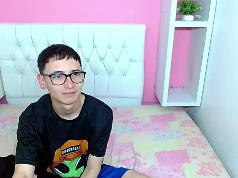 Snapshot of 23alana chatting on April 2026 03:29:02 AM 23alana online show from April 2026 03:29:02 AM