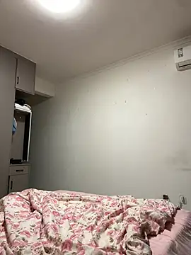 Snapshot of Huihui_518 chatting on April 2026 08:41:01 AM Huihui 518 online show from April 2026 08:41:01 AM