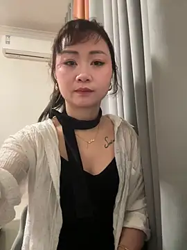 Snapshot of Huihui_518 chatting on April 2026 06:42:02 AM Huihui 518 online show from April 2026 06:42:02 AM